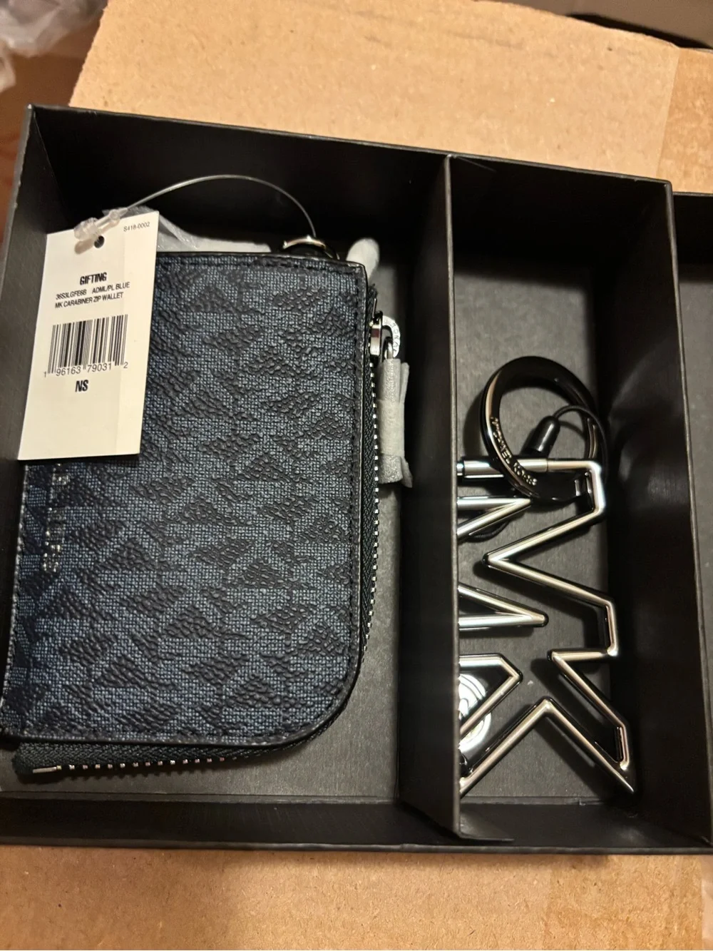 Michael Kors MK Logo Key Ring with zip wallet gift box